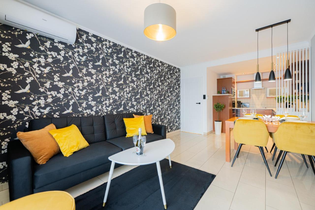 Apartament 55M2 - Darmowy Garaz - Klimatyzacja - Centrum - 24Na7 فروتسواف المظهر الخارجي الصورة